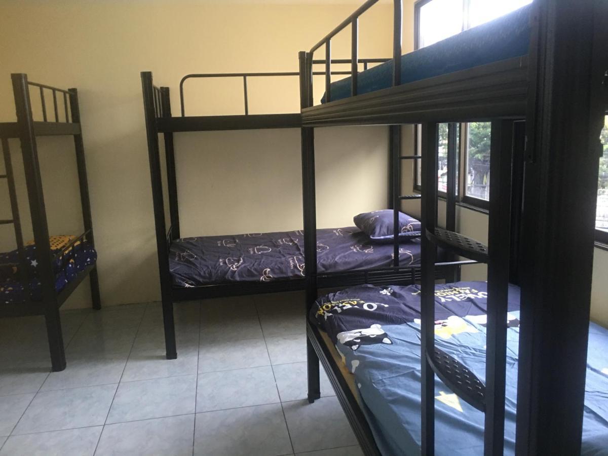 Gung Domitory Hostel Pattaya Exterior foto